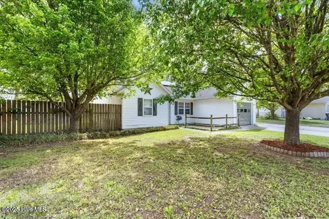 1162 Shroyer Circle Jacksonville NC 28540
