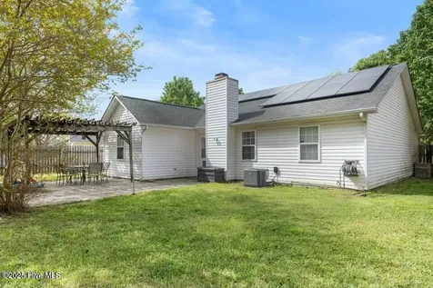 1162 Shroyer Circle Jacksonville NC 28540