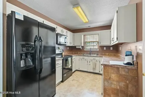 1162 Shroyer Circle Jacksonville NC 28540