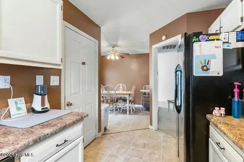 1162 Shroyer Circle Jacksonville NC 28540