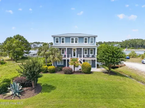 3808 E Yacht Drive Oak Island NC 28465