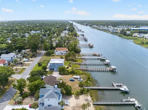 3808 E Yacht Drive Oak Island NC 28465