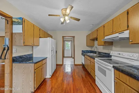 1951 E Boiling Spring Road Southport NC 28461
