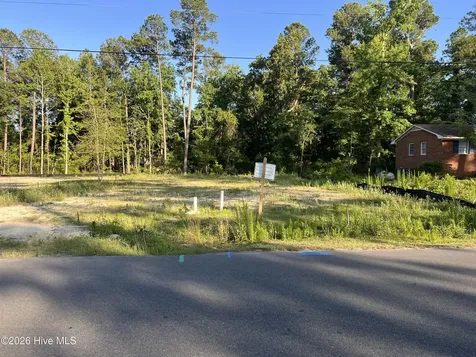 9069 National Avenue NE Leland NC 28451