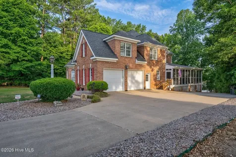 5030 Overlook Drive Elm City NC 27822