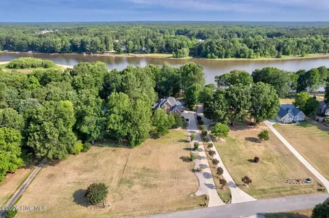 5030 Overlook Drive Elm City NC 27822