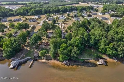 5030 Overlook Drive Elm City NC 27822