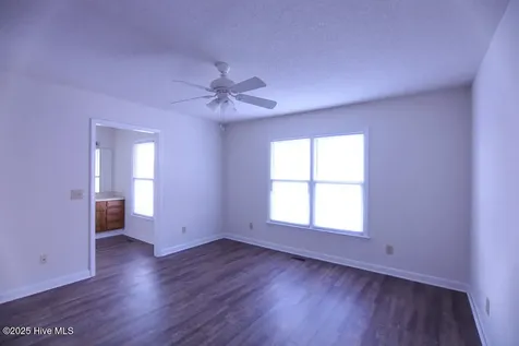 2007 Quail Ridge Road Greenville NC 27858