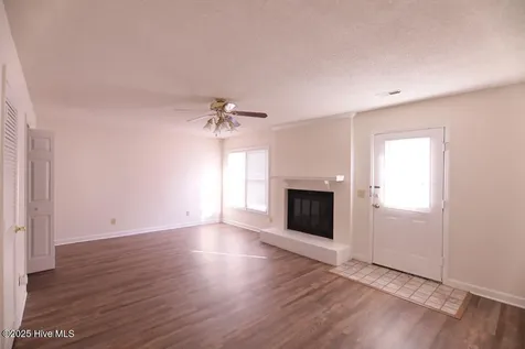 2007 Quail Ridge Road Greenville NC 27858