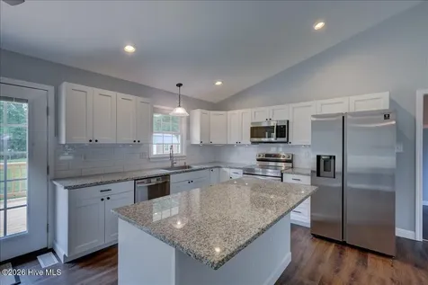 3705 Elveden Road New Bern NC 28562