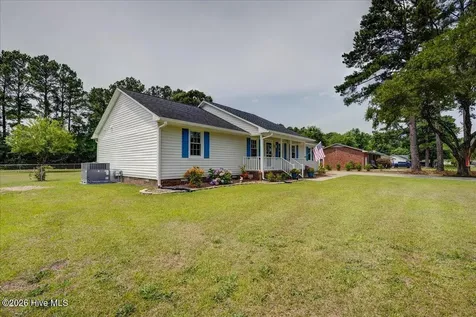 3705 Elveden Road New Bern NC 28562