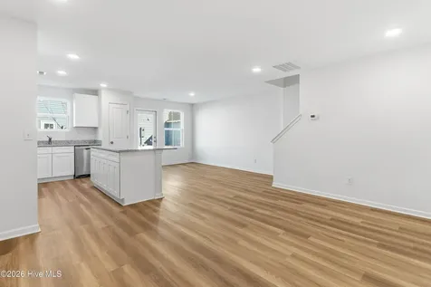 65 W Pioneer Way Hampstead NC 28443
