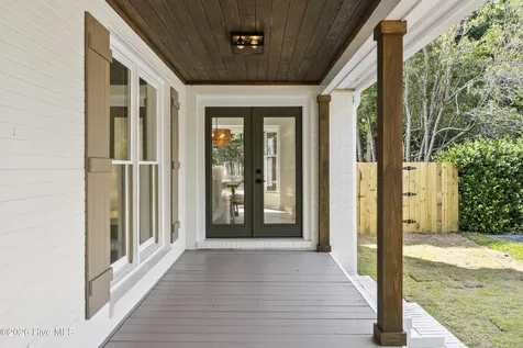 5748 Oak Bluff Lane Wilmington NC 28409