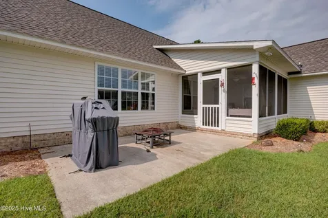 1511 Edgefield Court Leland NC 28451