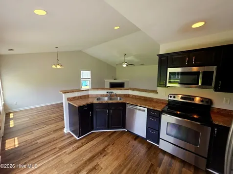 214 Long Neck Drive Richlands NC 28574