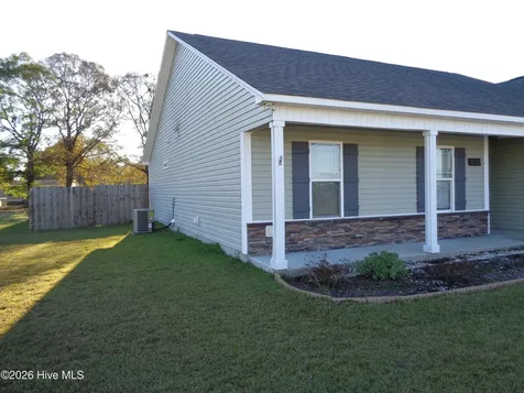 214 Long Neck Drive Richlands NC 28574