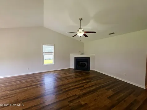 214 Long Neck Drive Richlands NC 28574