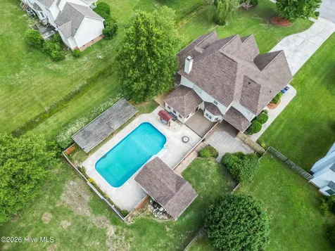 1006 N Commons Drive N Jacksonville NC 28546