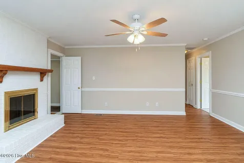 1866 Century Drive Greenville NC 27834
