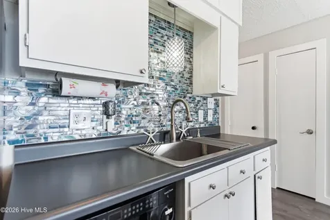 404 Carolina Beach Avenue S Carolina Beach NC 28428