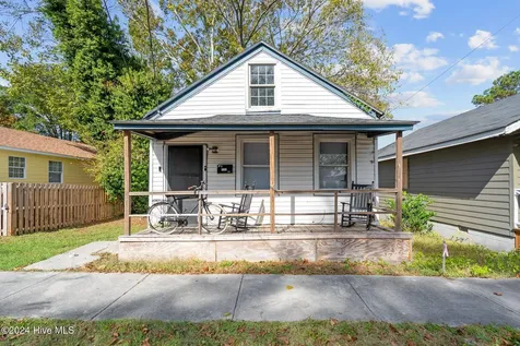 513 Swann Street Wilmington NC 28401