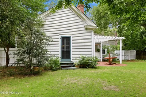 360 S Ashe Street Southern Pines NC 28387