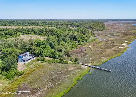 1523 Shepard Road SE Southport NC 28461