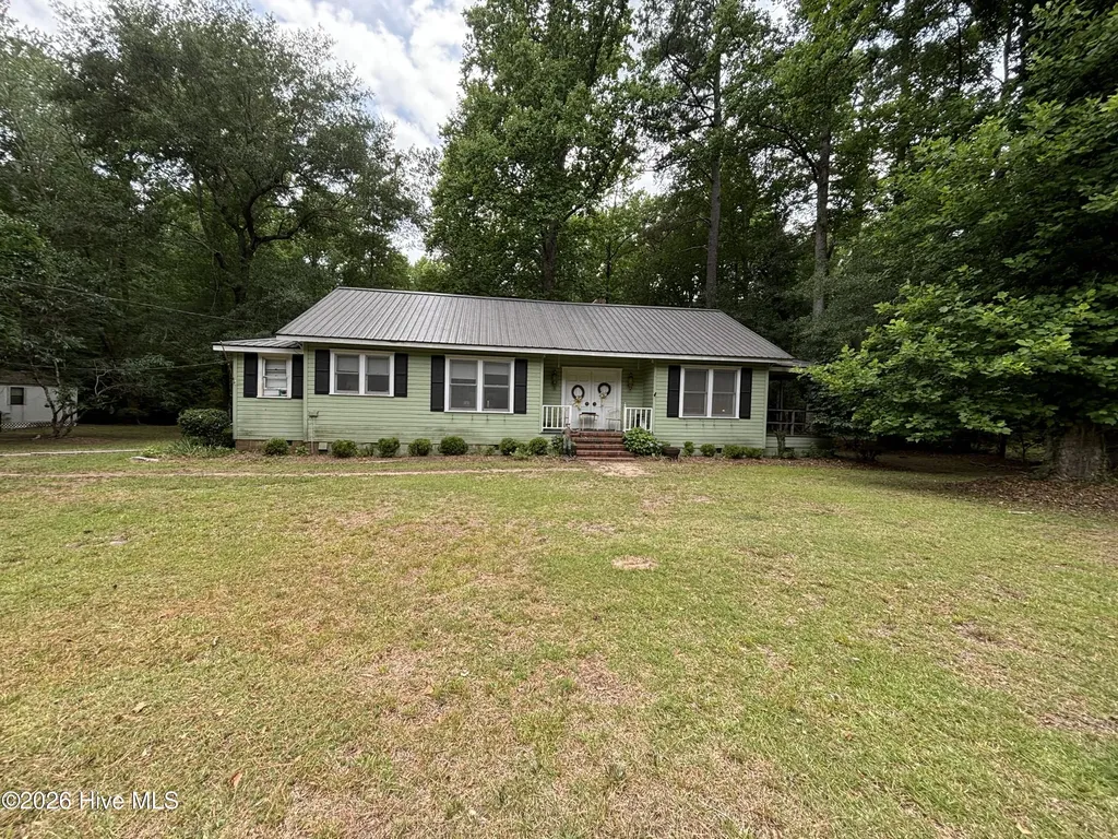 3260 Herrings Chapel Road Burgaw NC 28425