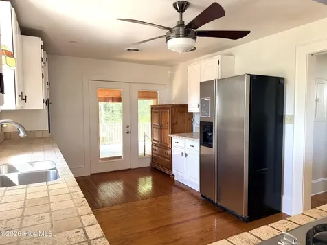 2704 Waccamaw Shores Road Lake Waccamaw NC 28450