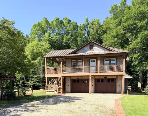 2704 Waccamaw Shores Road Lake Waccamaw NC 28450