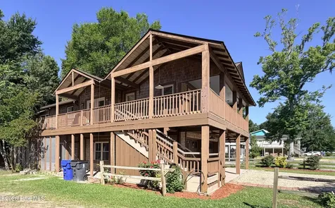 2704 Waccamaw Shores Road Lake Waccamaw NC 28450
