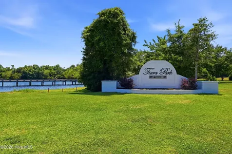 702 Tiara Drive Wilmington NC 28412