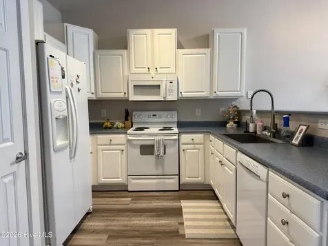 5006 Carleton Drive Wilmington NC 28403