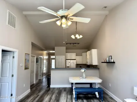 5006 Carleton Drive Wilmington NC 28403