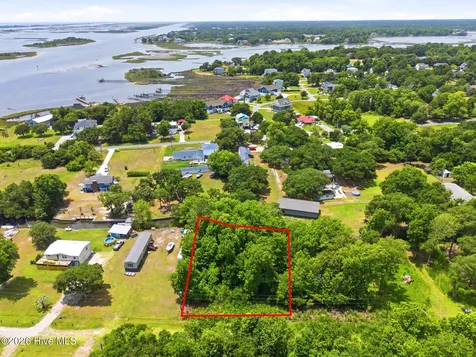230 Bermuda Drive Hampstead NC 28443