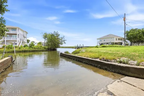 230 Bermuda Drive Hampstead NC 28443