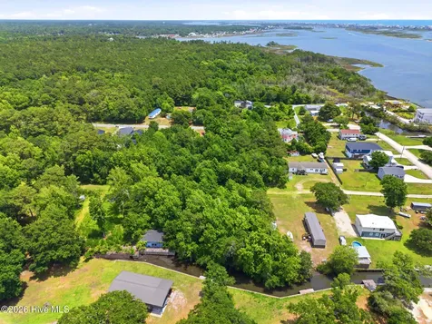 230 Bermuda Drive Hampstead NC 28443