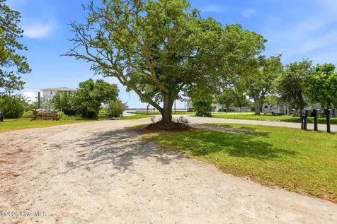 230 Bermuda Drive Hampstead NC 28443