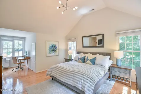 112 Dairy Court Chapel Hill NC 27516