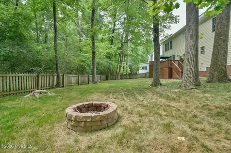 112 Dairy Court Chapel Hill NC 27516