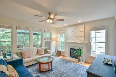 112 Dairy Court Chapel Hill NC 27516