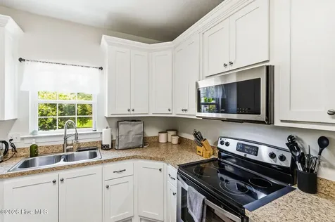 101 Doxey Creek Road Currituck NC 27929
