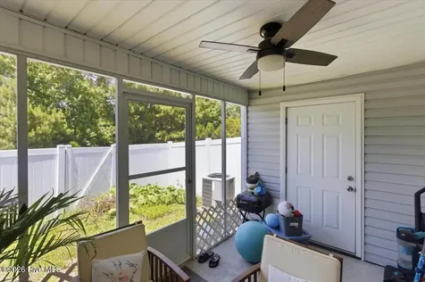 8006 Banister Loop Jacksonville NC 28546