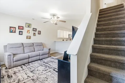 8006 Banister Loop Jacksonville NC 28546