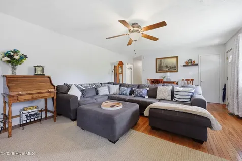 46 Gainsborough Lane Cameron NC 28326