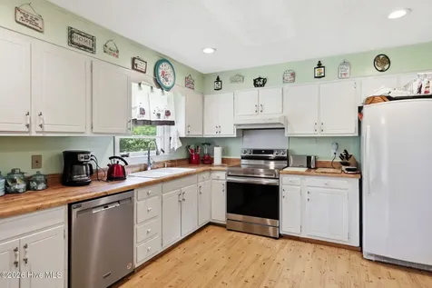 46 Gainsborough Lane Cameron NC 28326