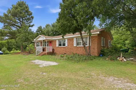 46 Gainsborough Lane Cameron NC 28326