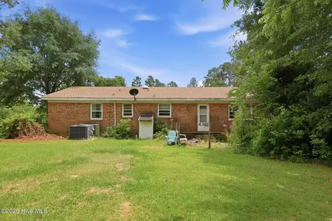 46 Gainsborough Lane Cameron NC 28326