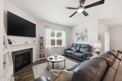 2000 Minnette Circle New Bern NC 28562