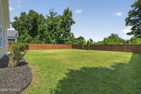 2236 Lakeside Circle Wilmington NC 28401
